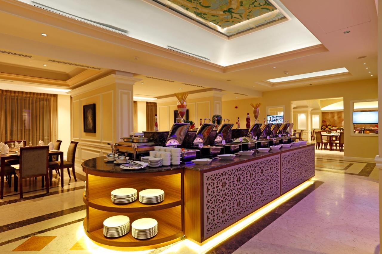 Ramada Riyadh Hotel ภายนอก รูปภาพ