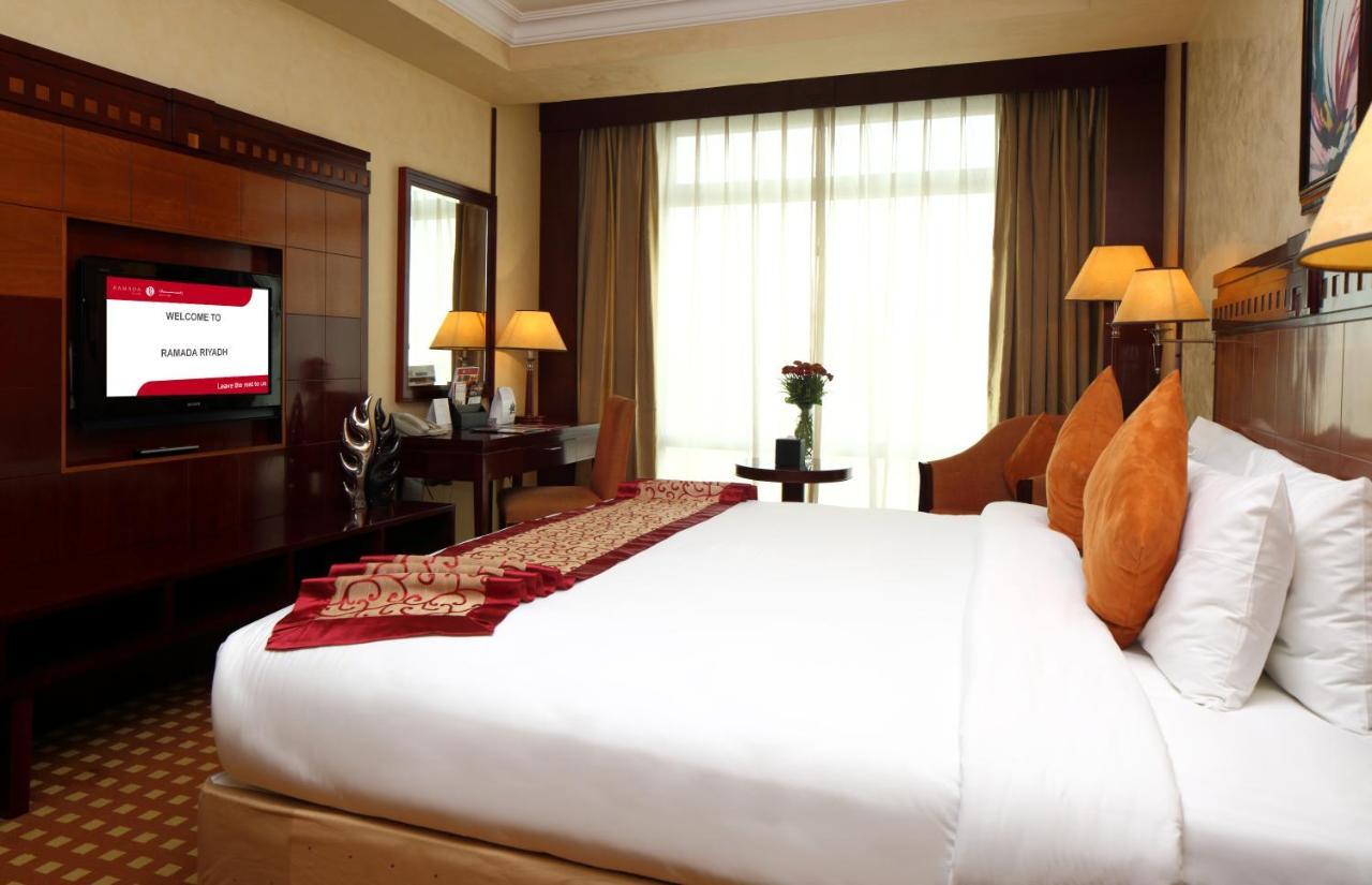 Ramada Riyadh Hotel ภายนอก รูปภาพ