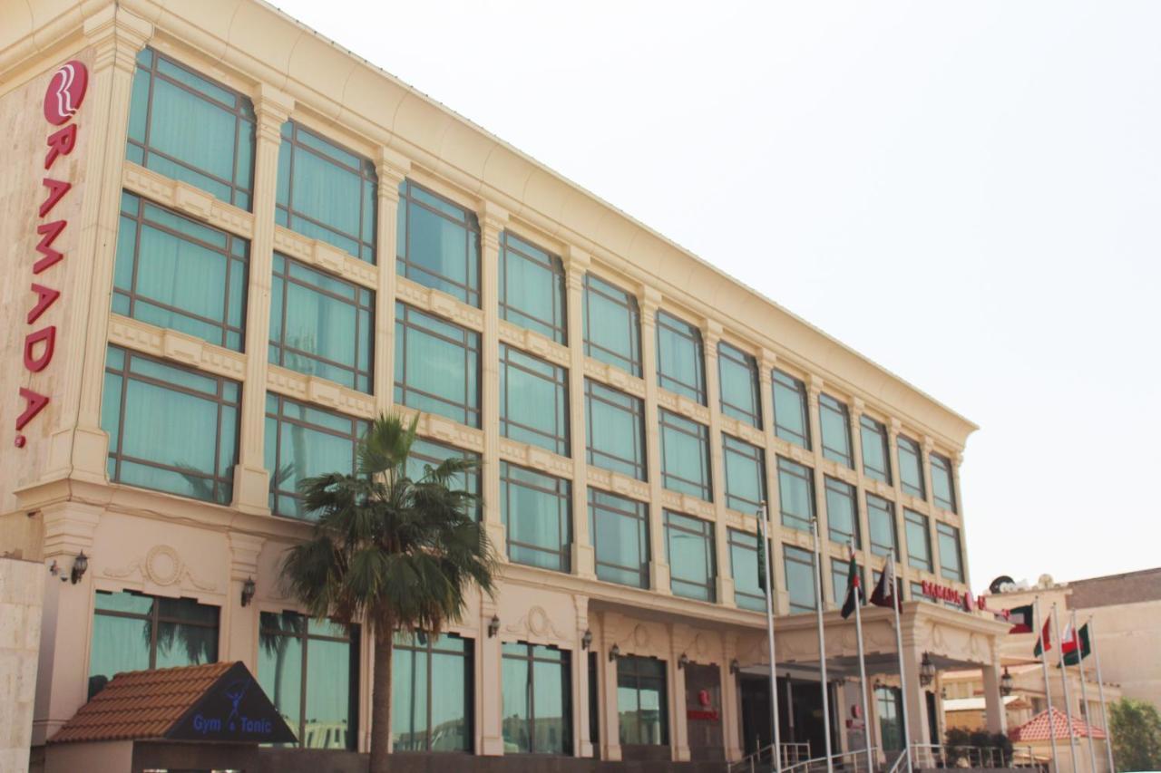 Ramada Riyadh Hotel ภายนอก รูปภาพ