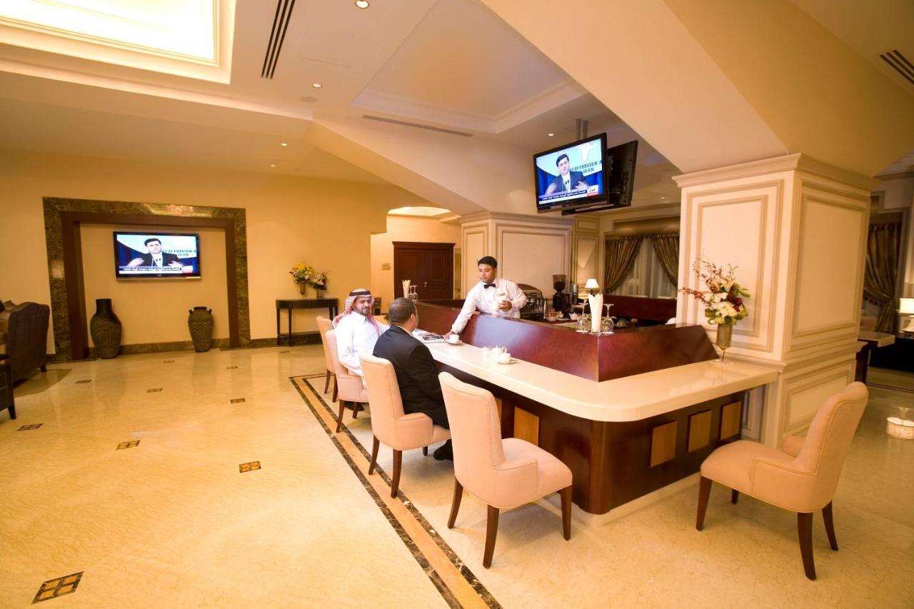 Ramada Riyadh Hotel ภายนอก รูปภาพ
