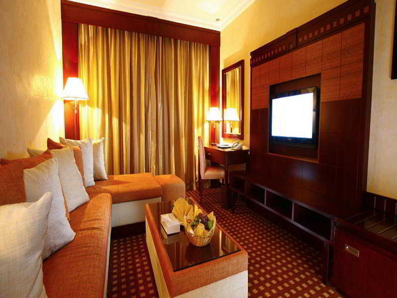 Ramada Riyadh Hotel ภายนอก รูปภาพ