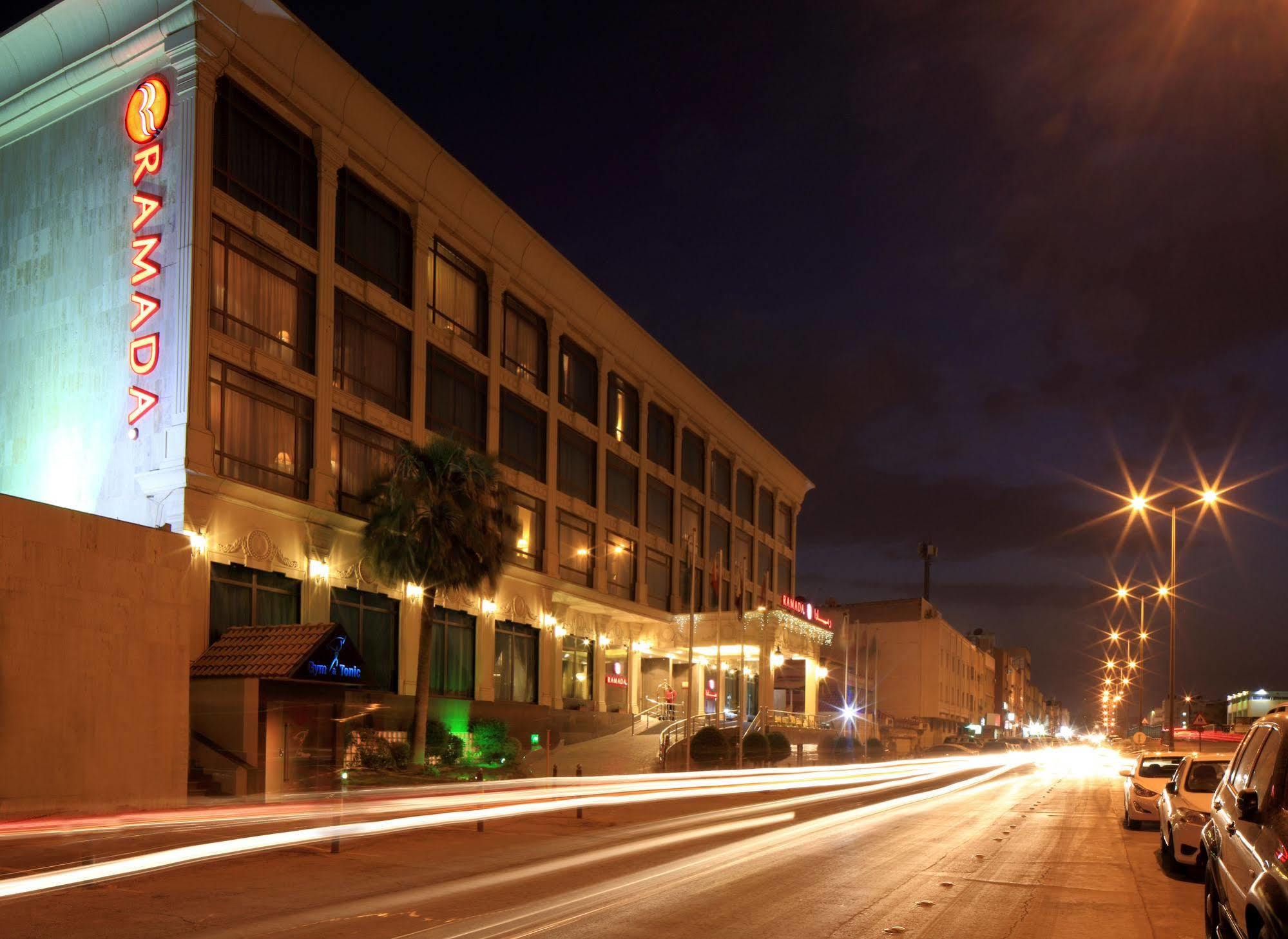 Ramada Riyadh Hotel ภายนอก รูปภาพ
